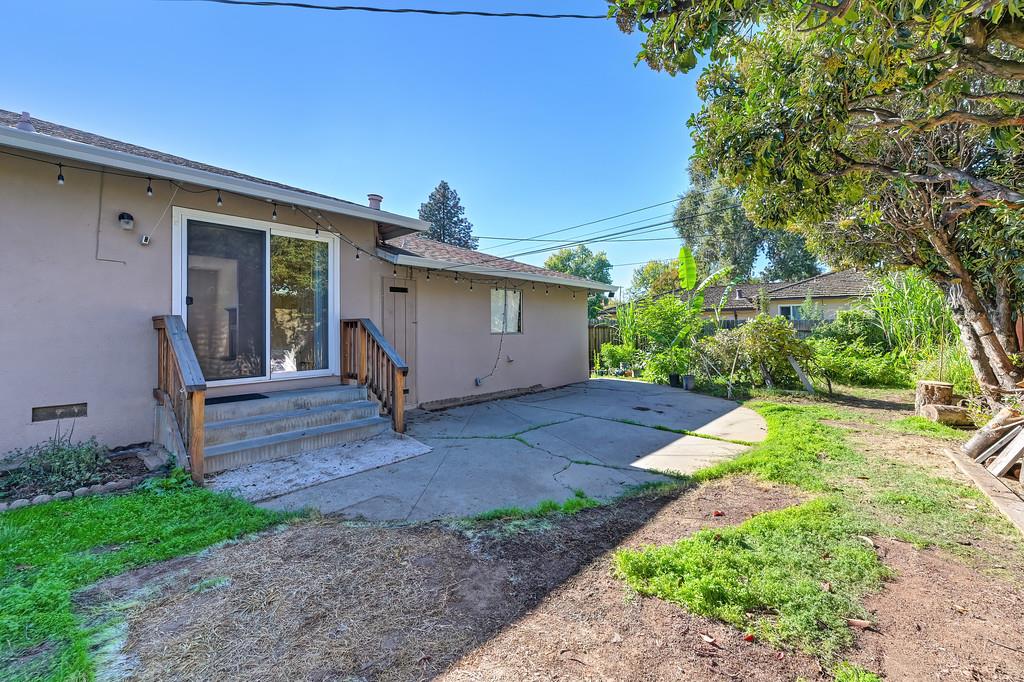 2600 Garrett Way