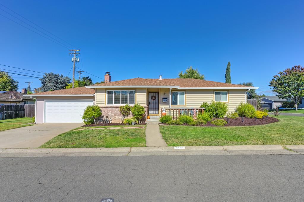 2600 Garrett Way