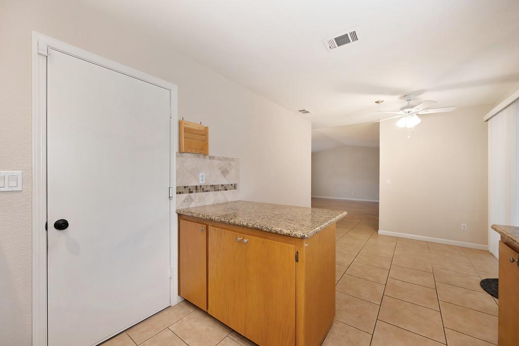 7528 Sunwest Lane