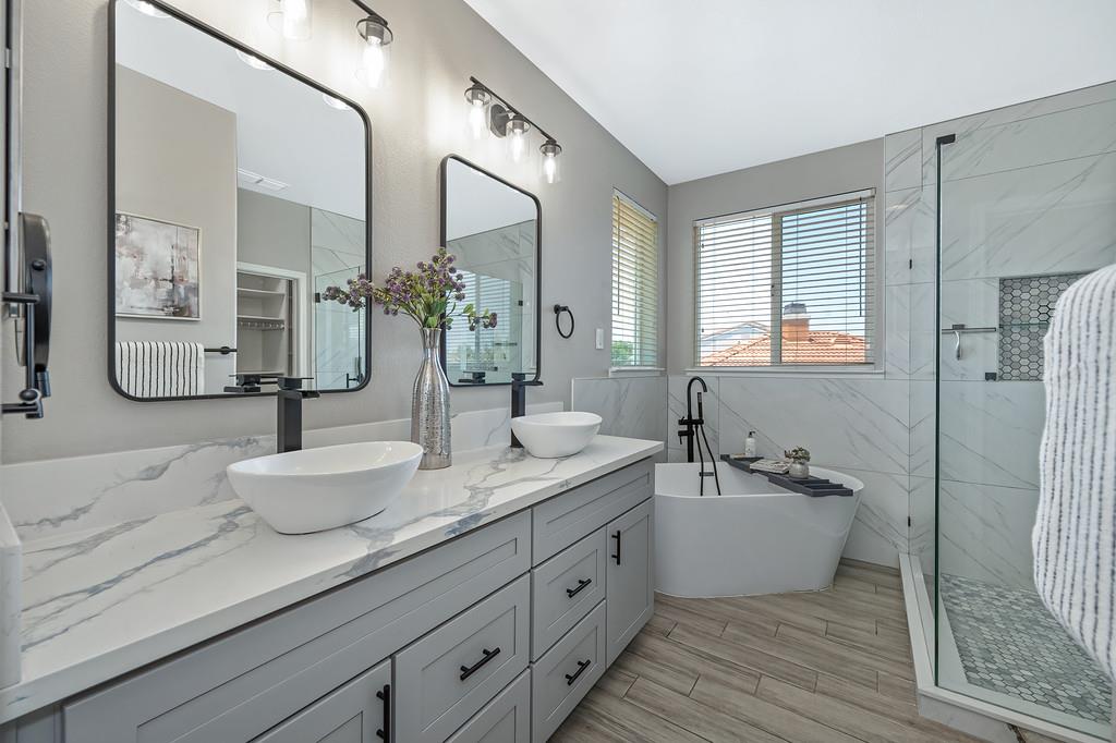 4082 Copper Lake Way