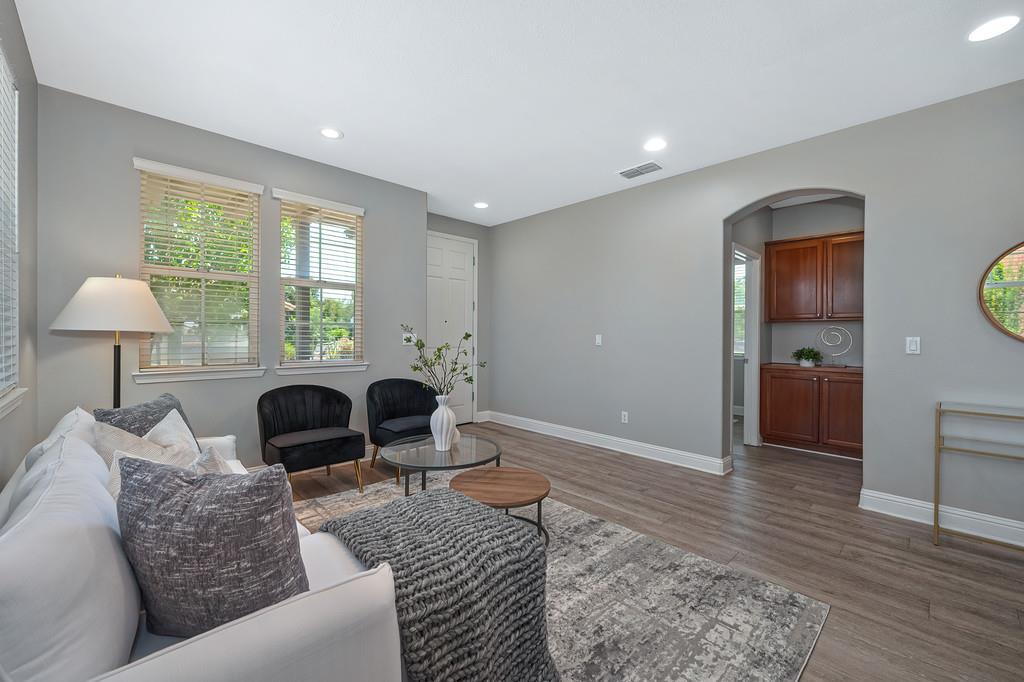 4082 Copper Lake Way