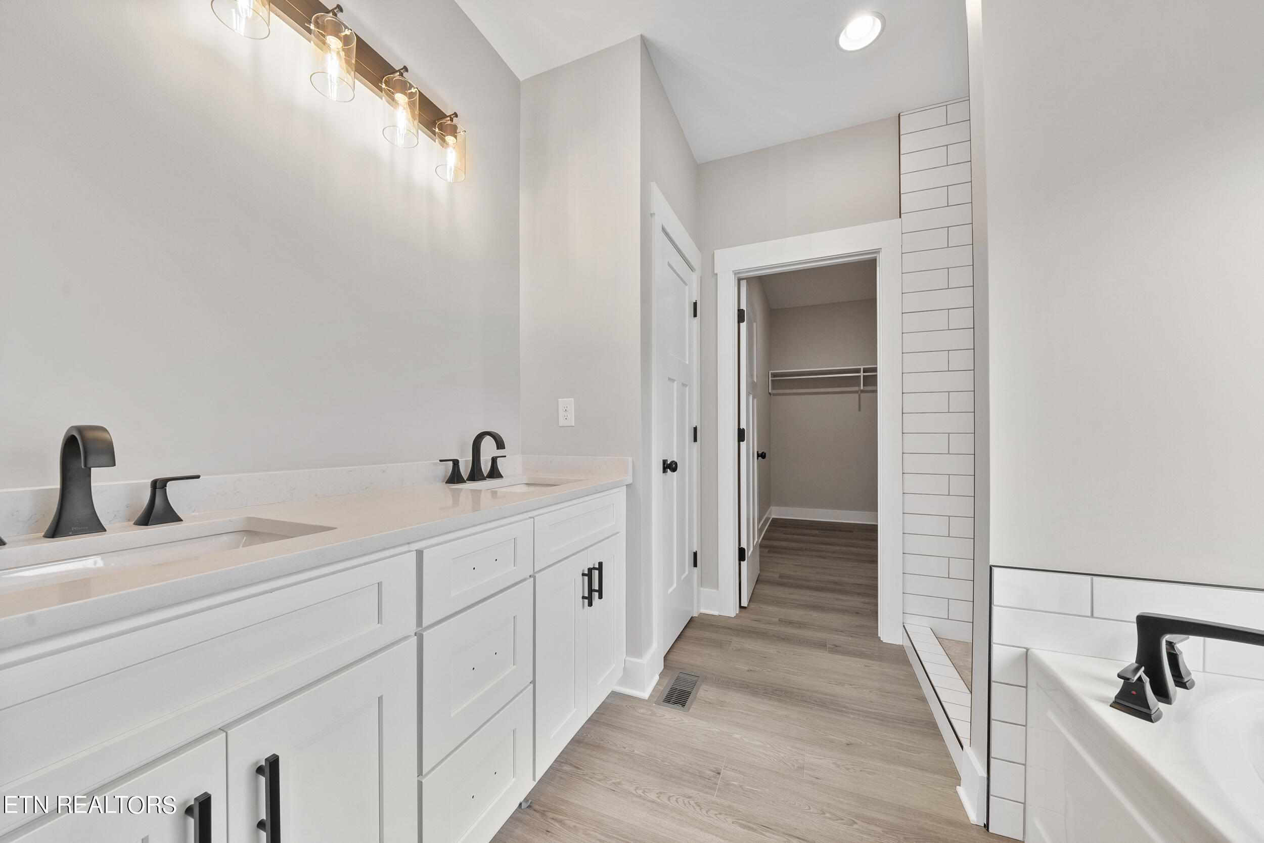 5312 Golden Eagle Lane