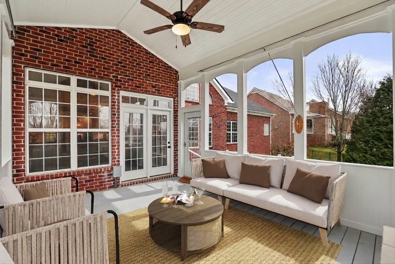1829 Bronwyn Ct