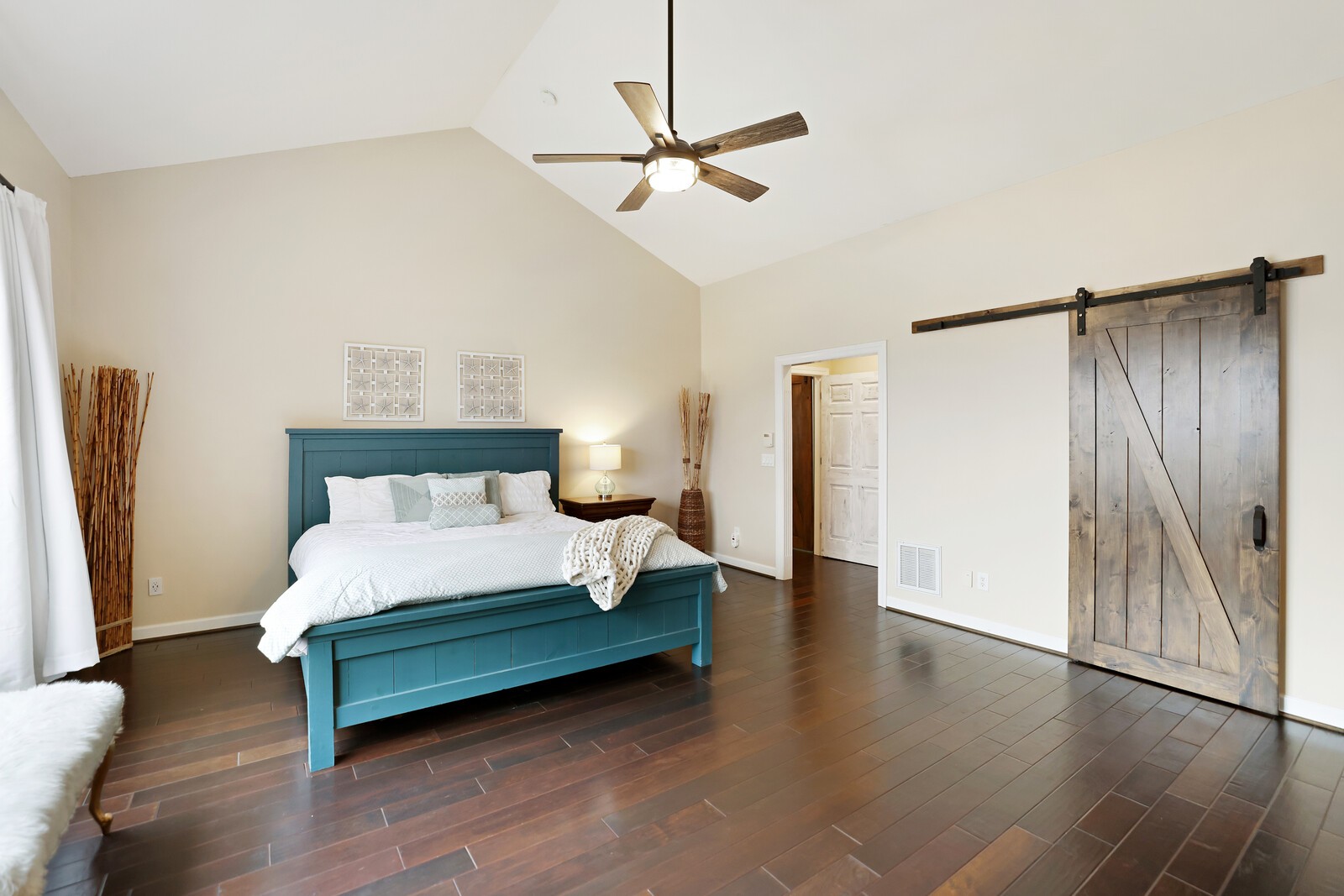 1829 Bronwyn Ct