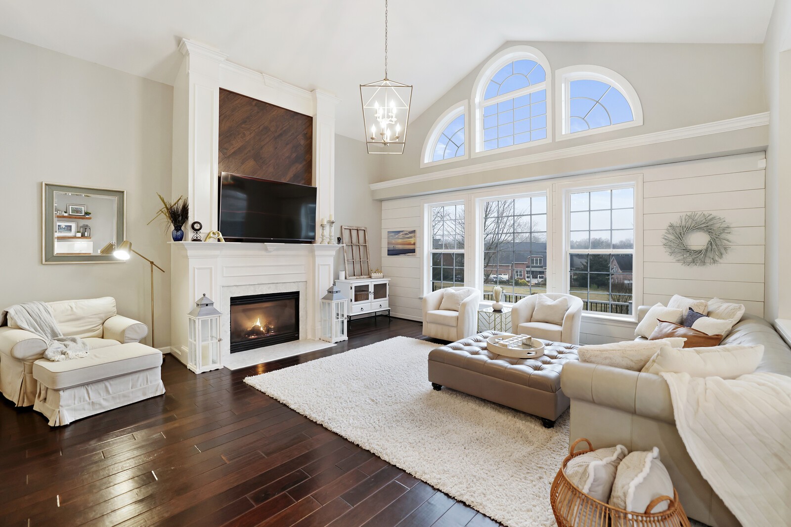 1829 Bronwyn Ct