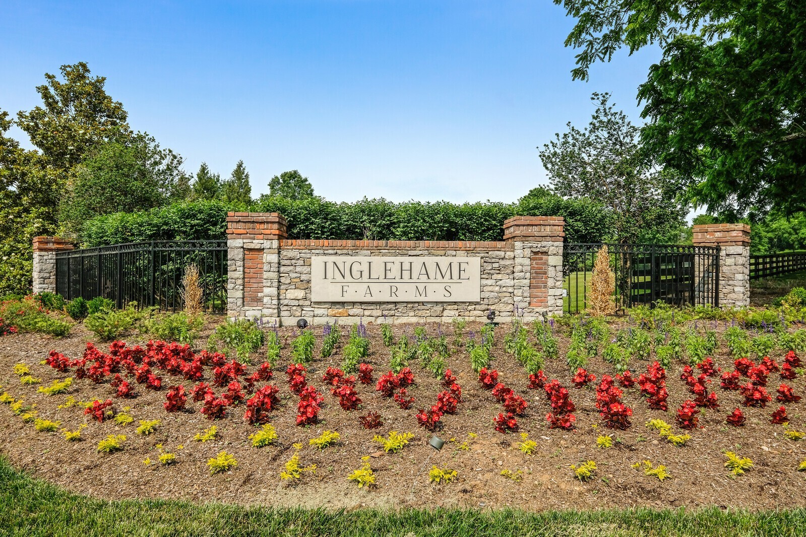 1829 Bronwyn Ct
