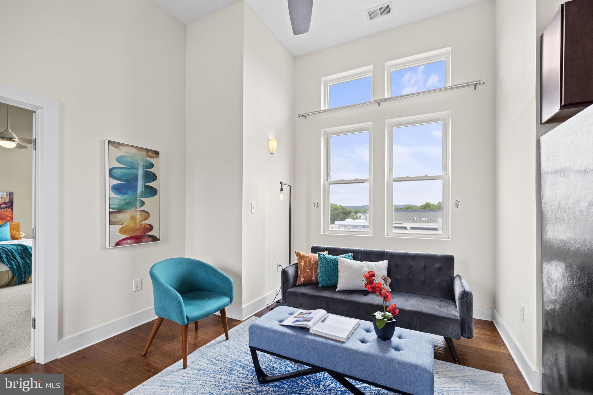 284 15TH STREET SE Unit: 401