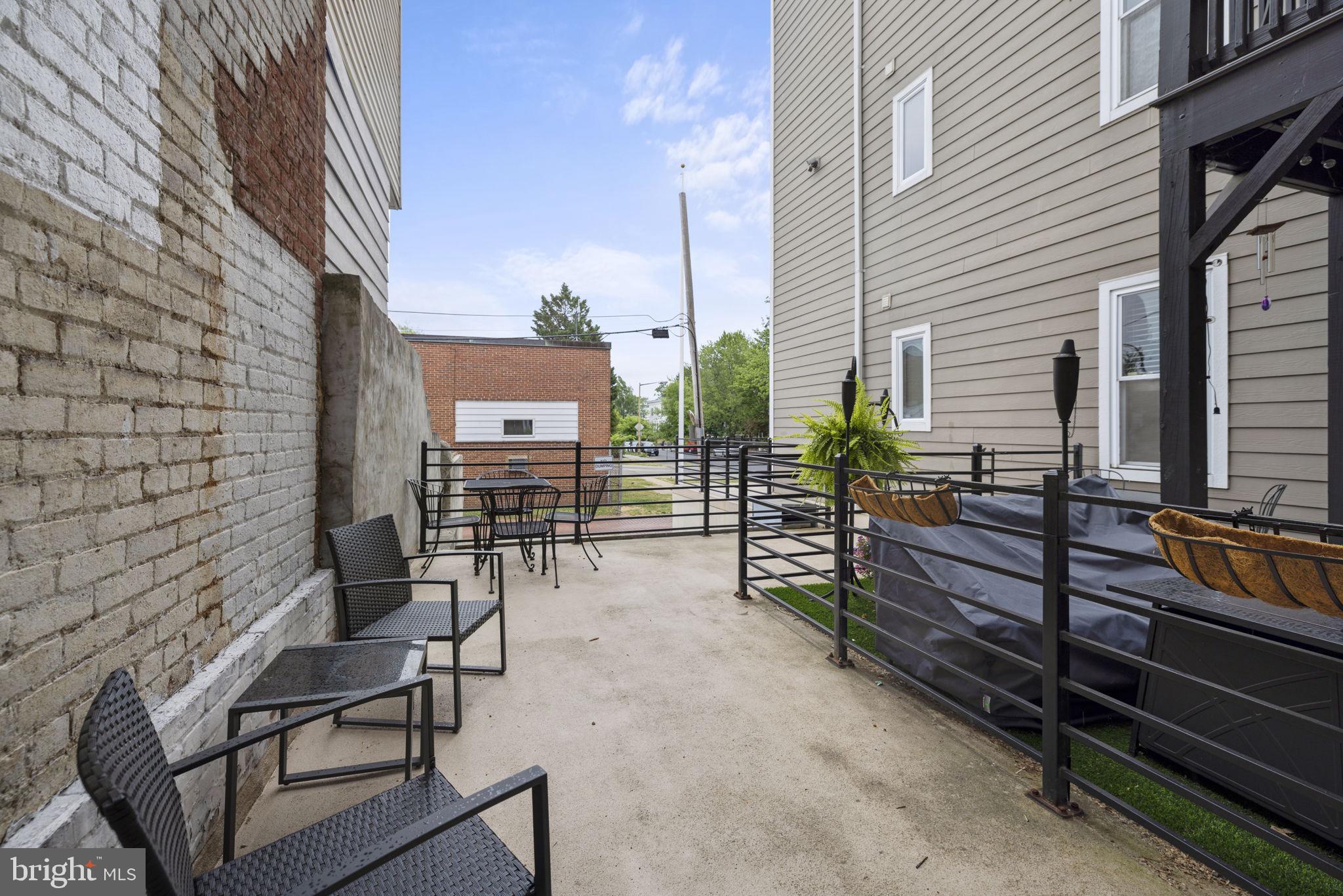 284 15TH STREET SE Unit: 401