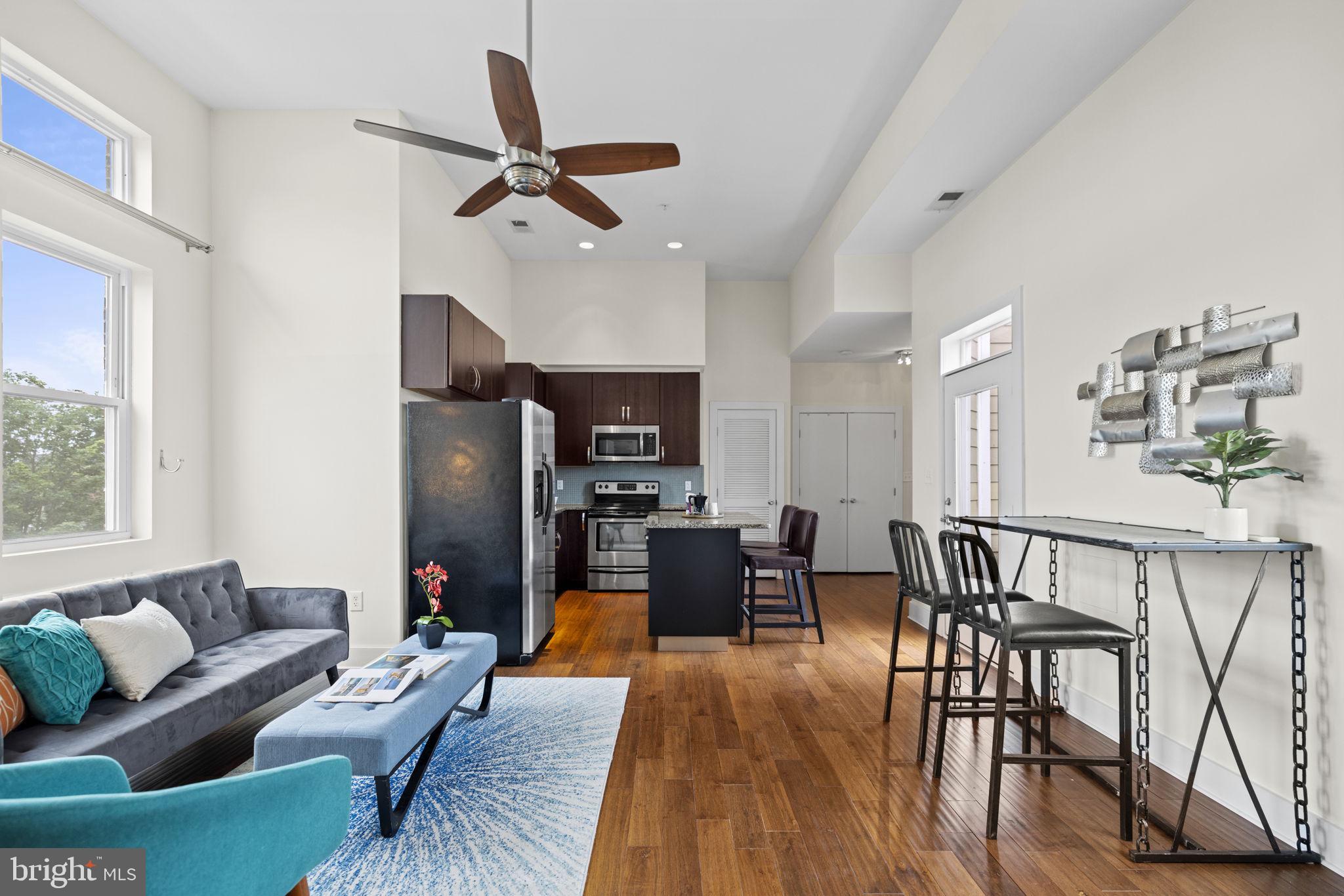284 15TH STREET SE Unit: 401