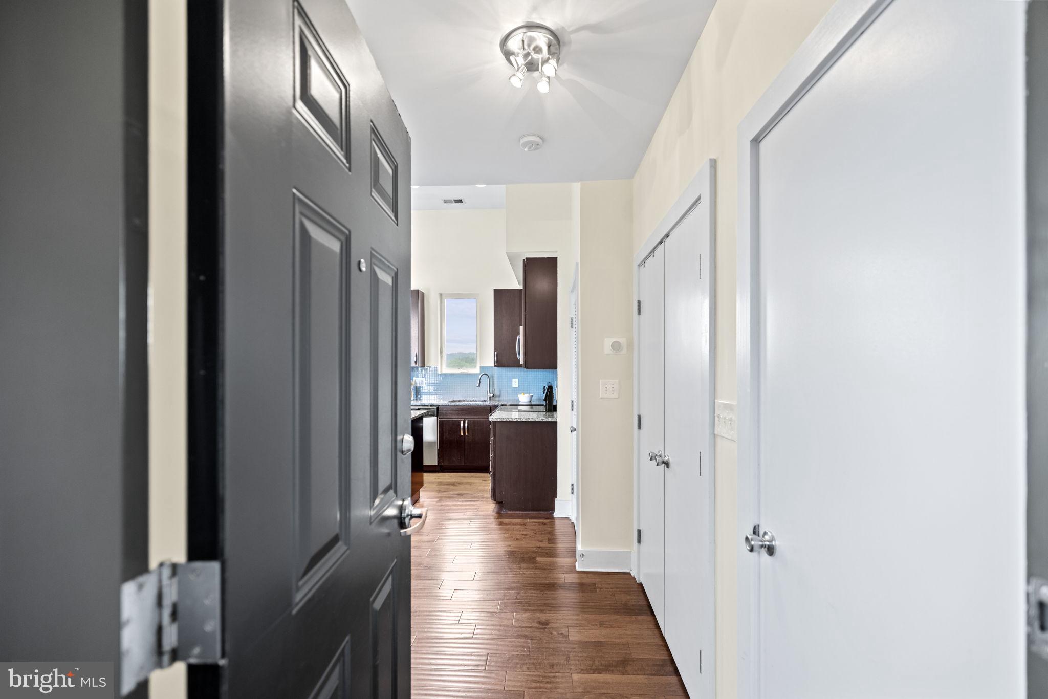 284 15TH STREET SE Unit: 401