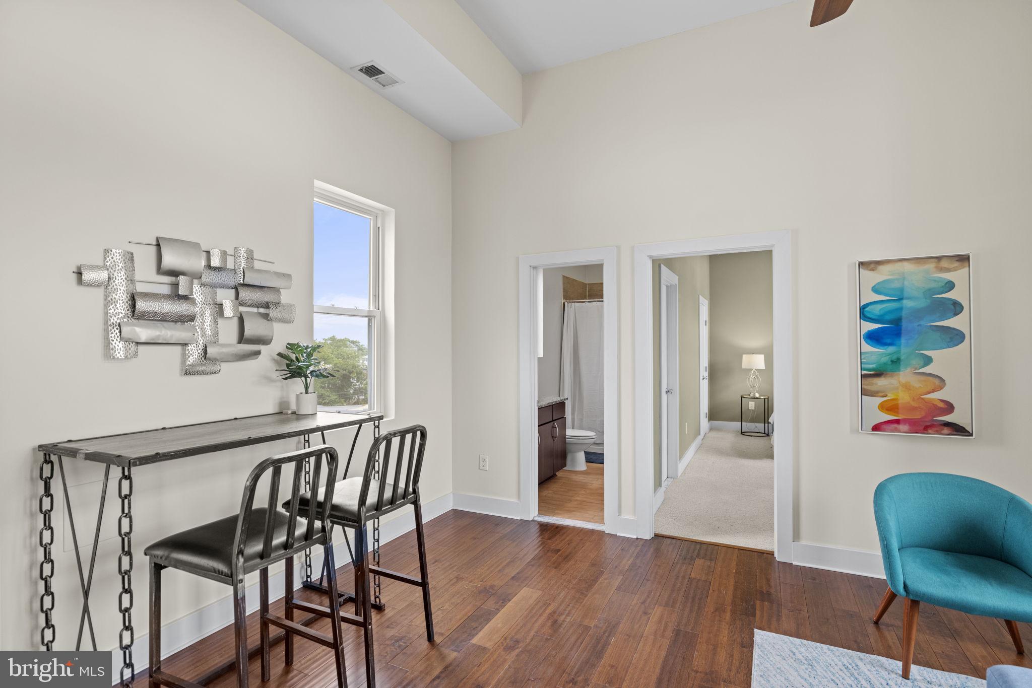 284 15TH STREET SE Unit: 401