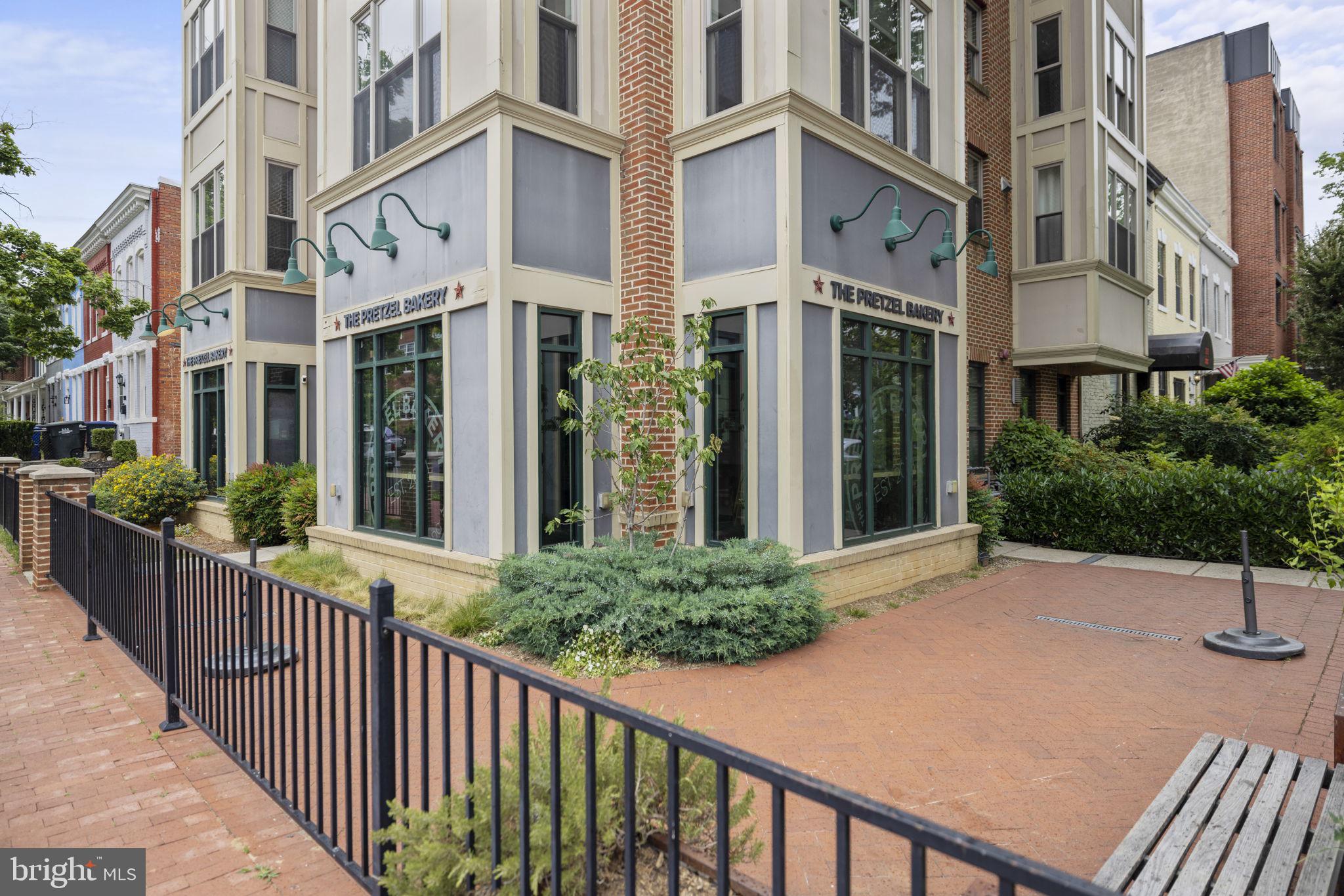 284 15TH STREET SE Unit: 401