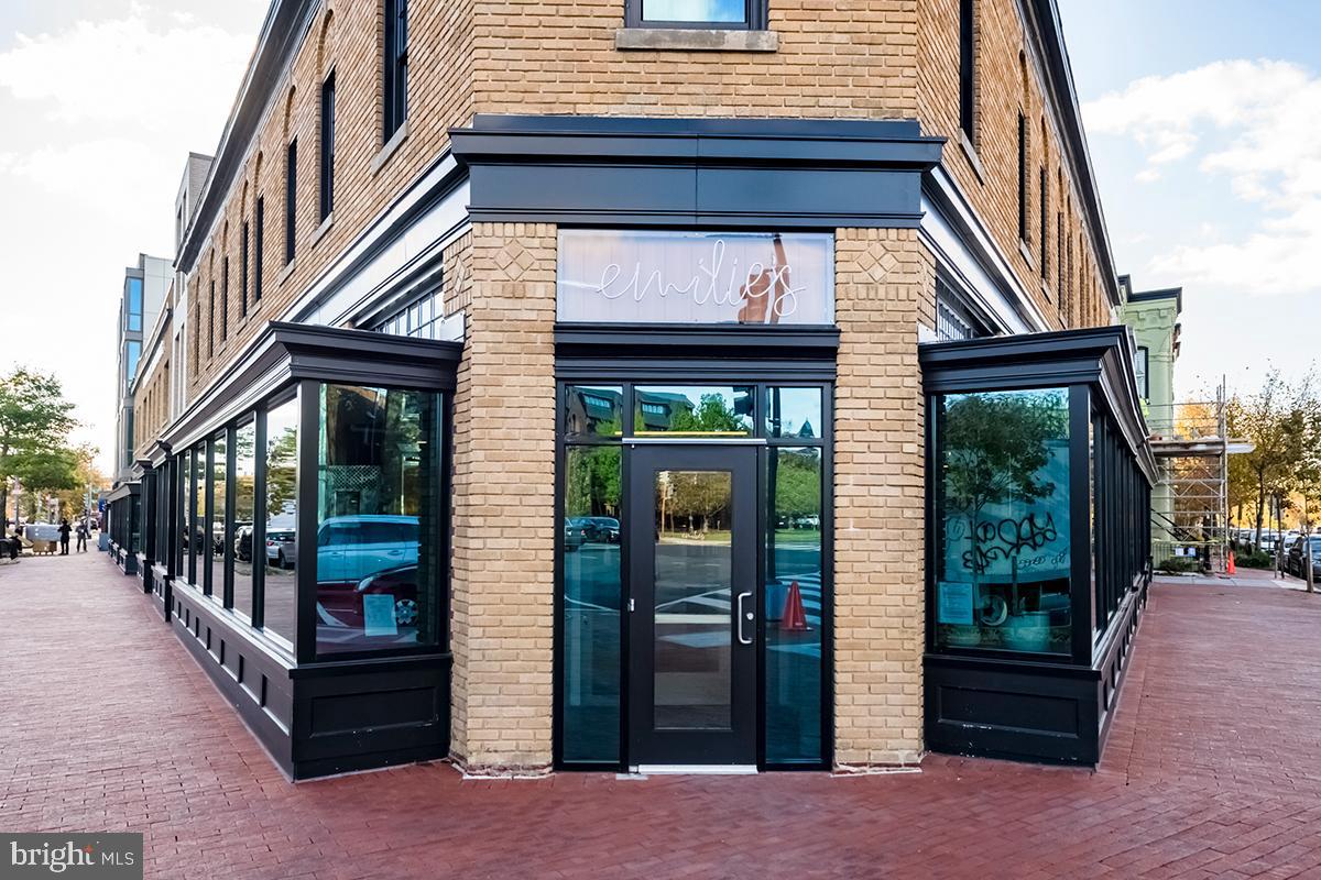 284 15TH STREET SE Unit: 401