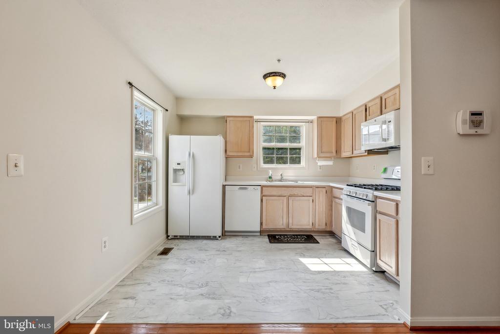 5798 E BONIWOOD TURN