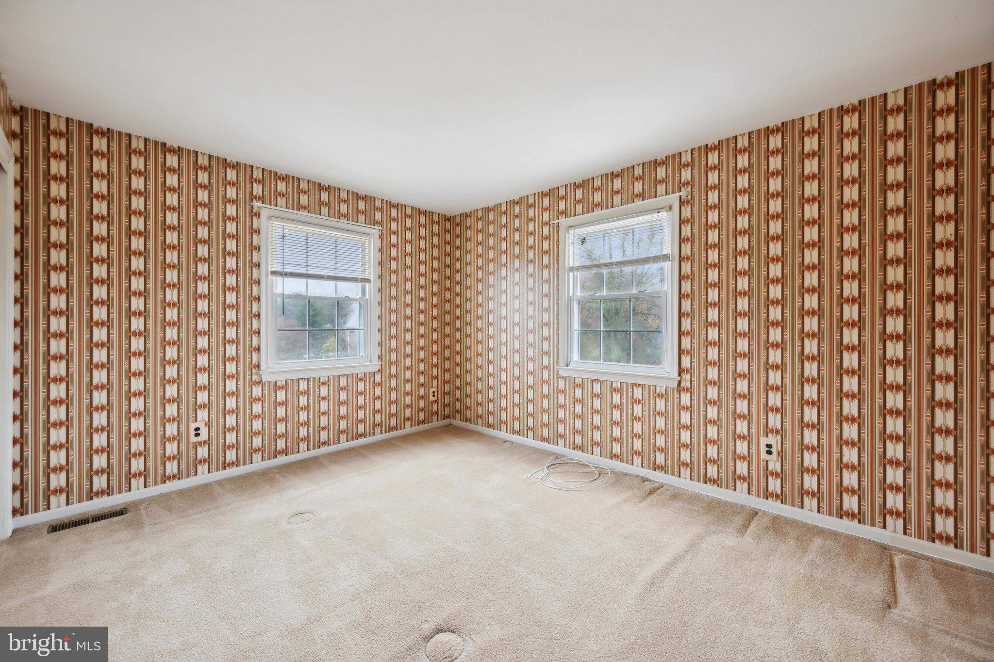 11209 Chantilly Ln