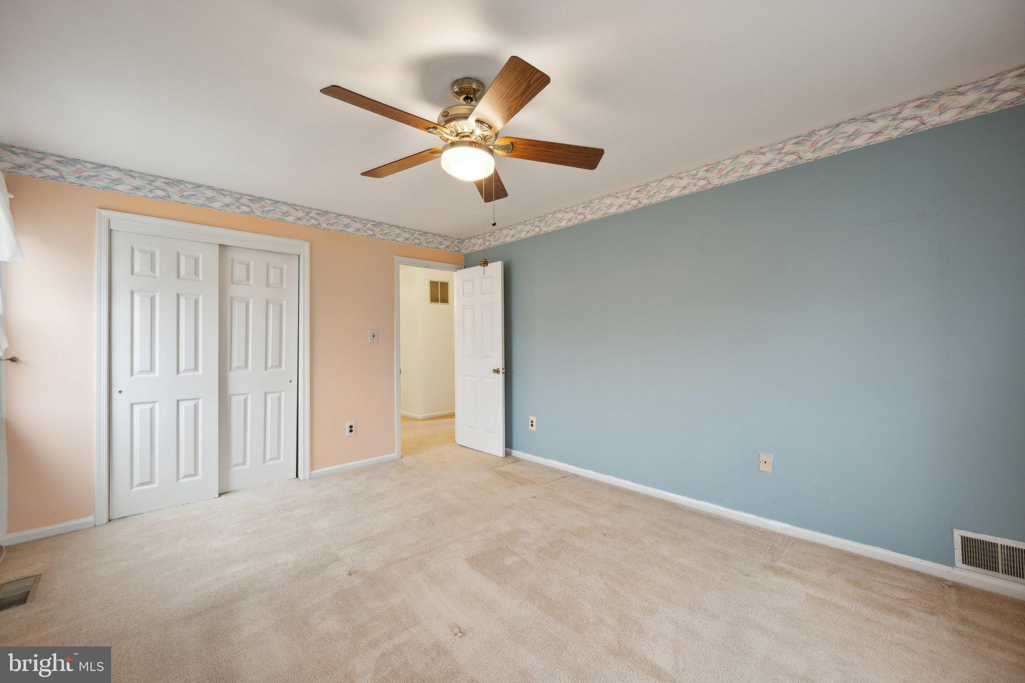 11209 Chantilly Ln