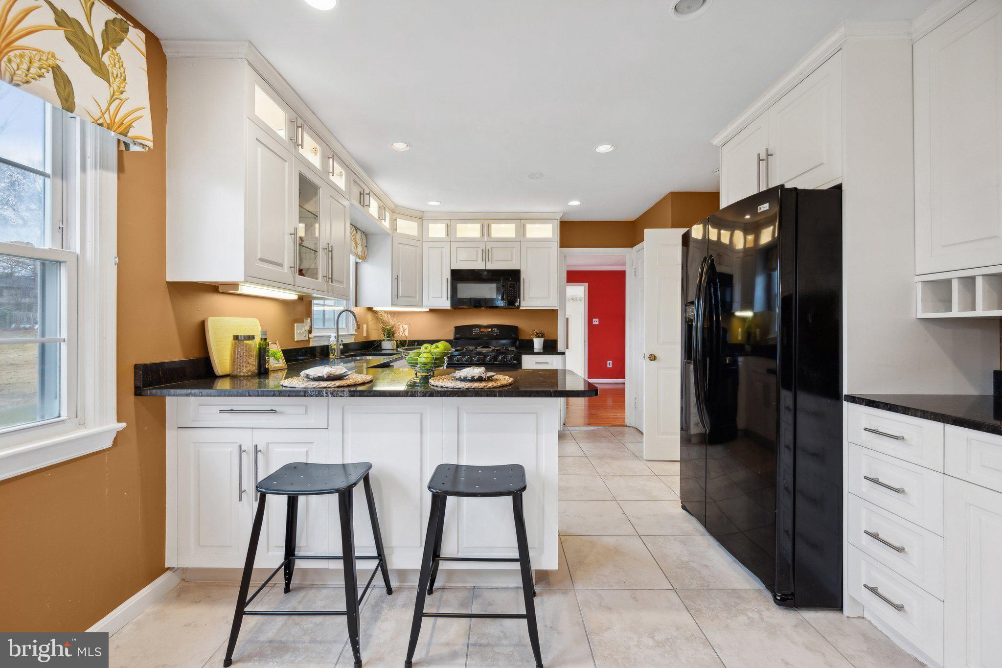 11209 Chantilly Ln
