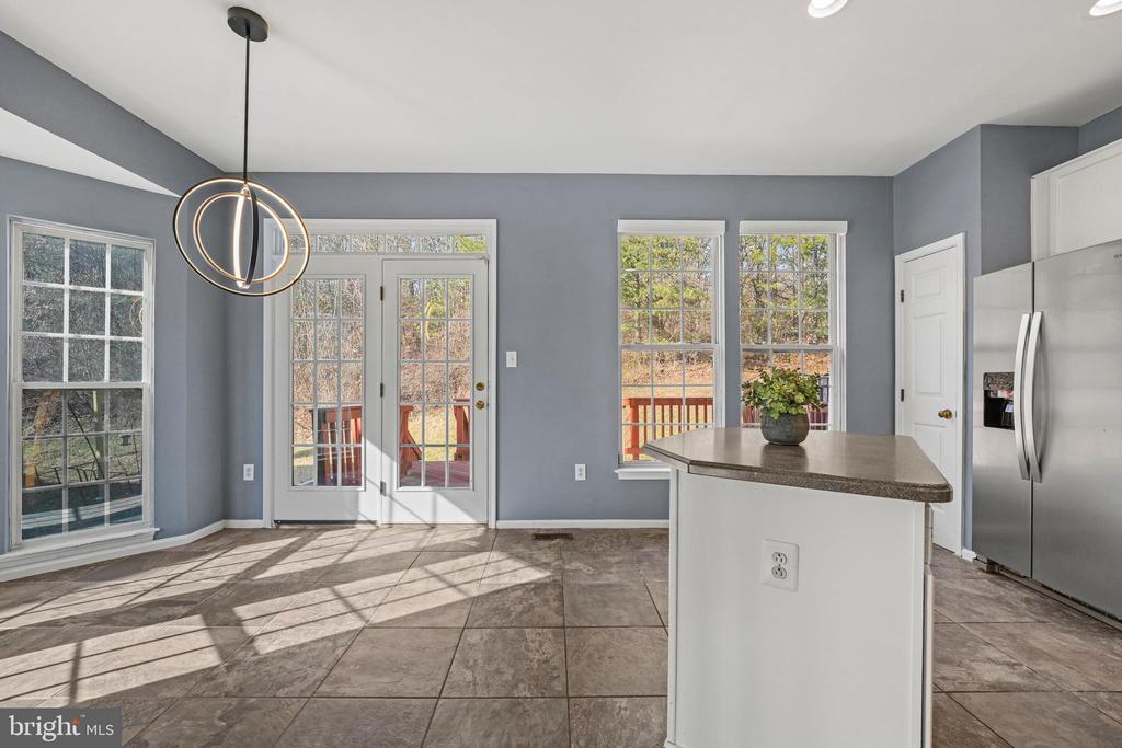 4012 MEADOW TRAIL LANE