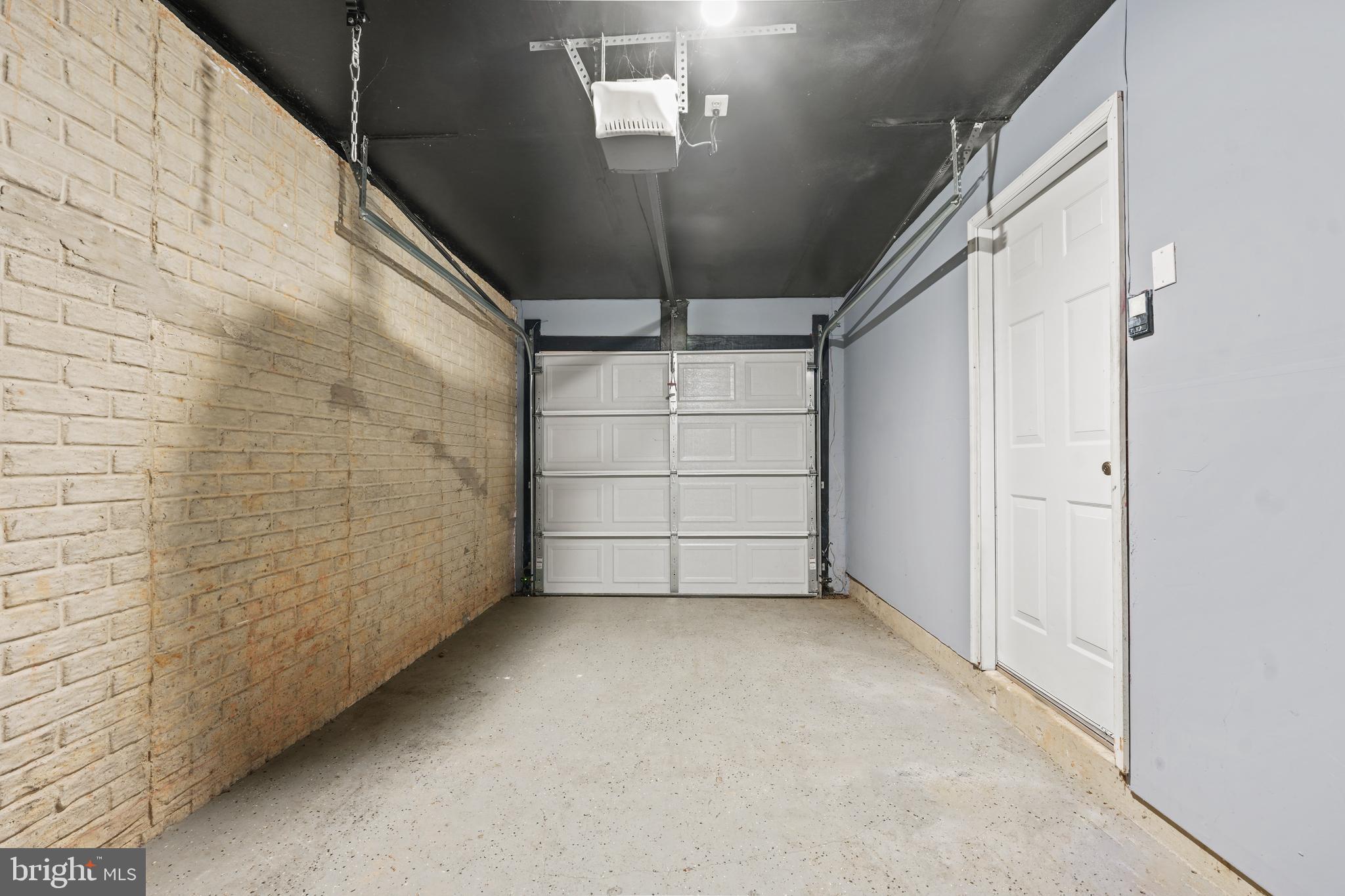 4012 MEADOW TRAIL LANE