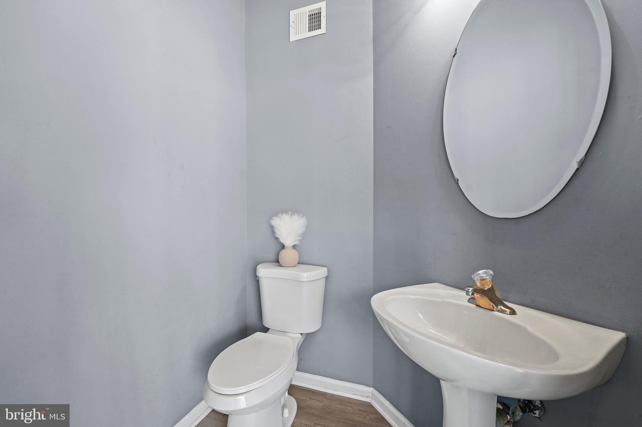 4012 MEADOW TRAIL LANE