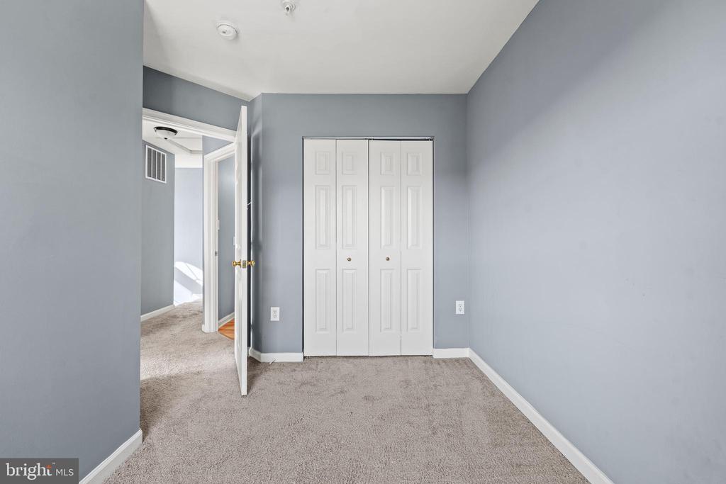 4012 MEADOW TRAIL LANE