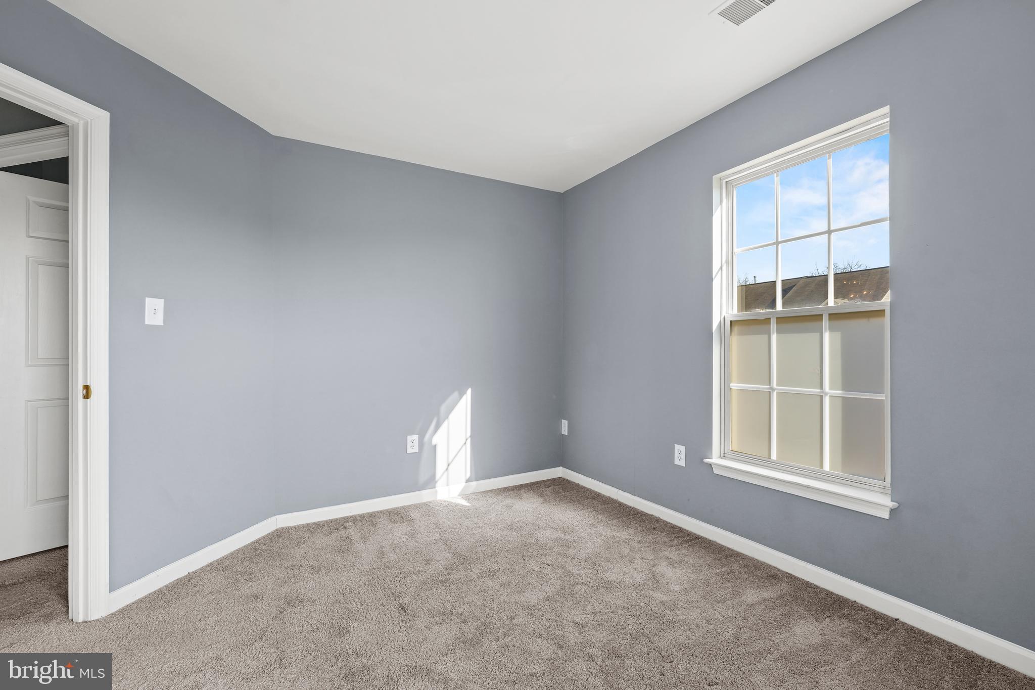 4012 MEADOW TRAIL LANE