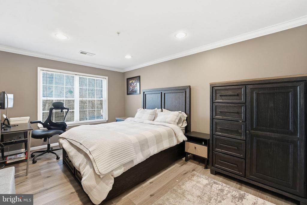 8668 DEVON HILLS DRIVE 8668