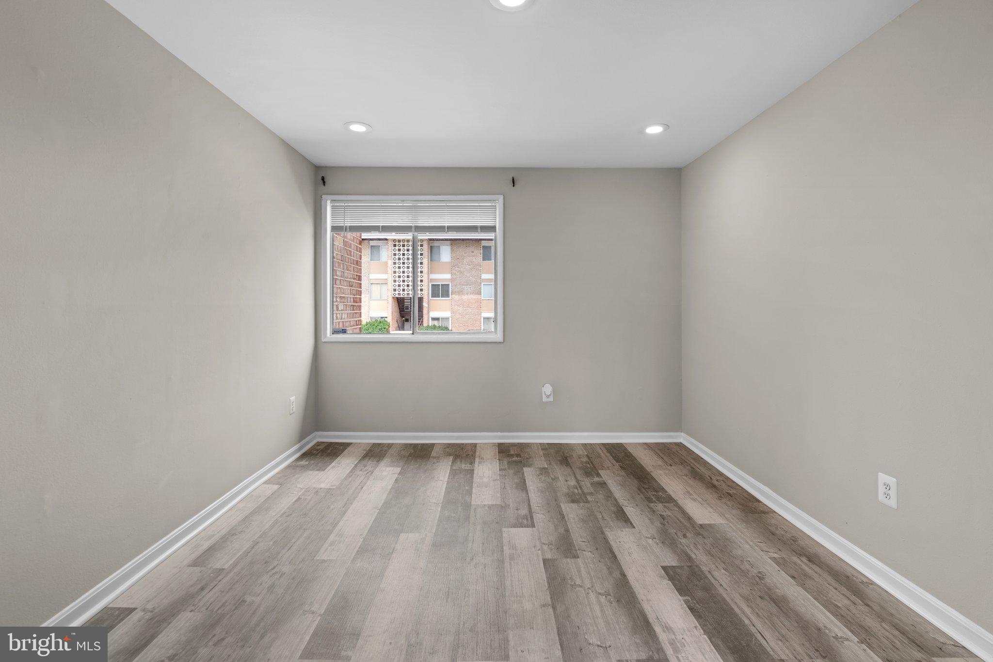 516 WILSON BRIDGE DRIVE C-1 6717C