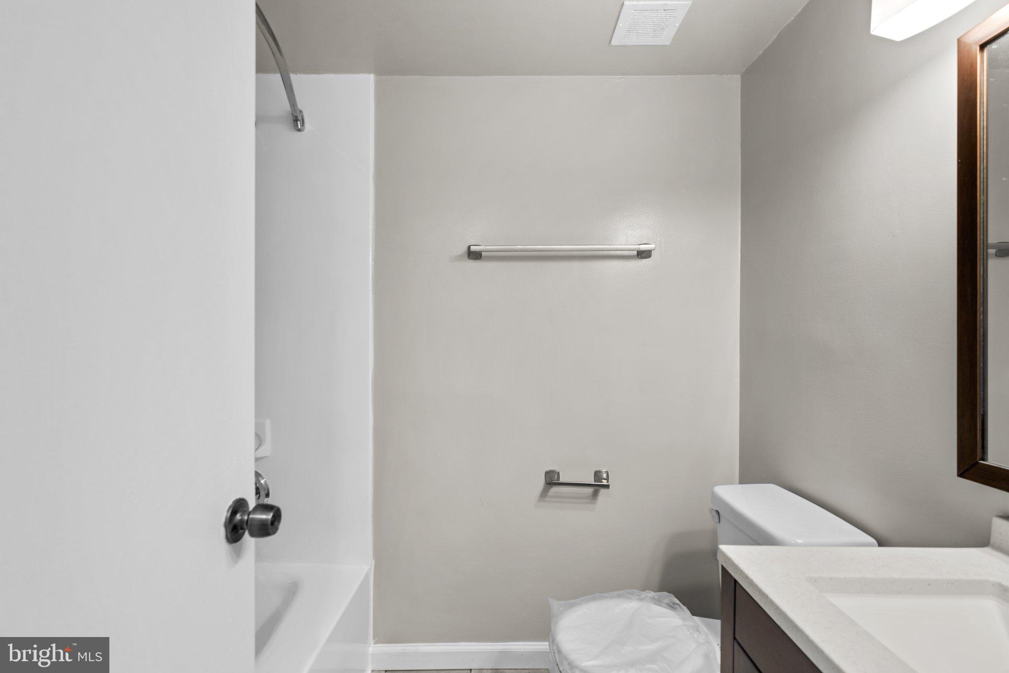 516 WILSON BRIDGE DRIVE C-1 6717C