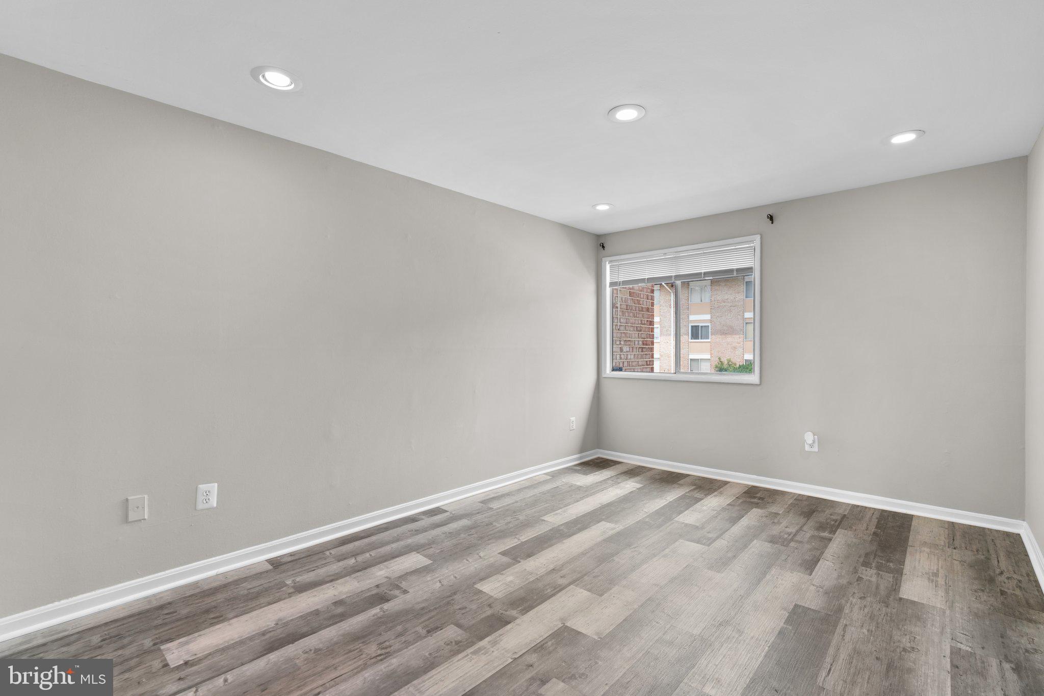 516 WILSON BRIDGE DRIVE C-1 6717C