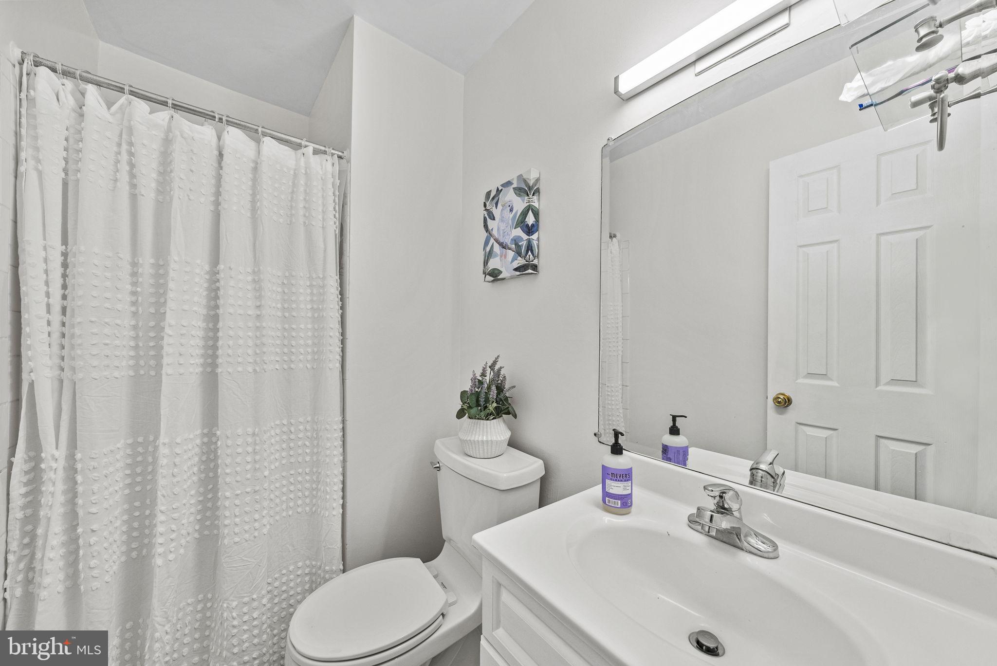 3796 Port Hope Pt