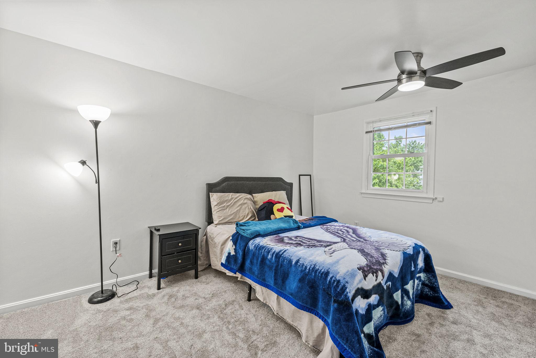 3796 Port Hope Pt