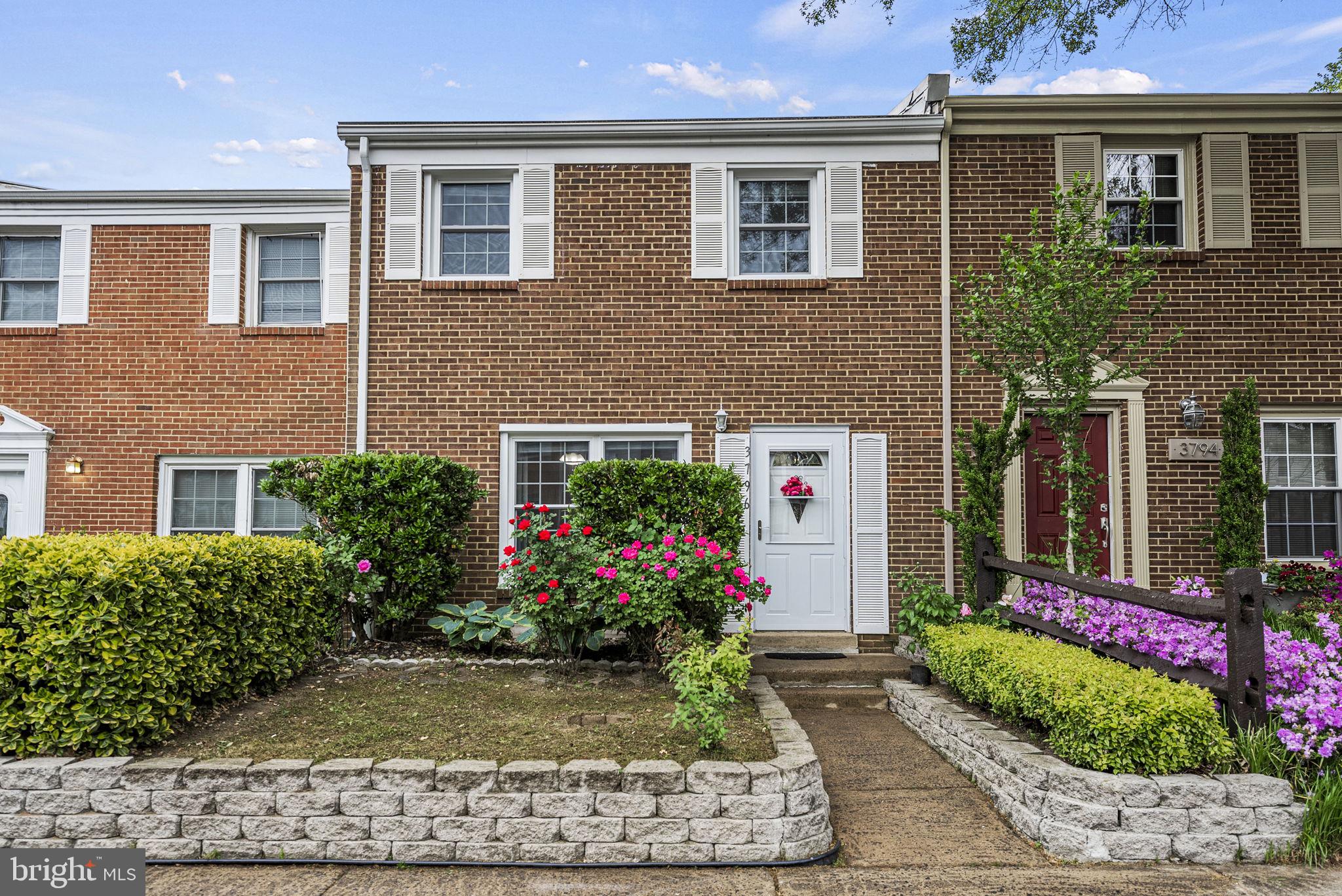3796 Port Hope Pt