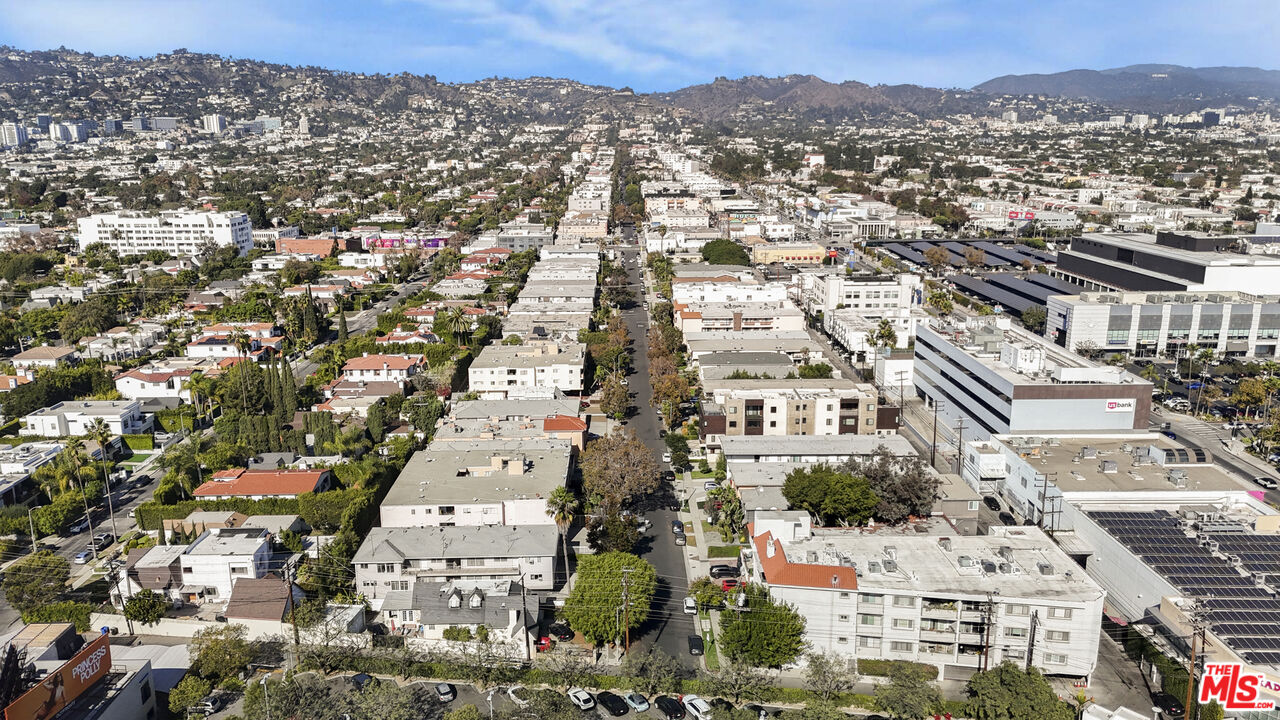 166 S Hayworth Ave Unit: 201