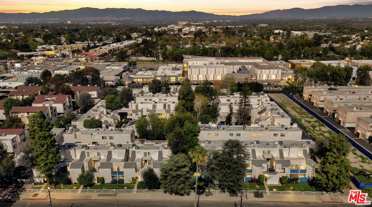 18411 Hatteras St Unit: 230