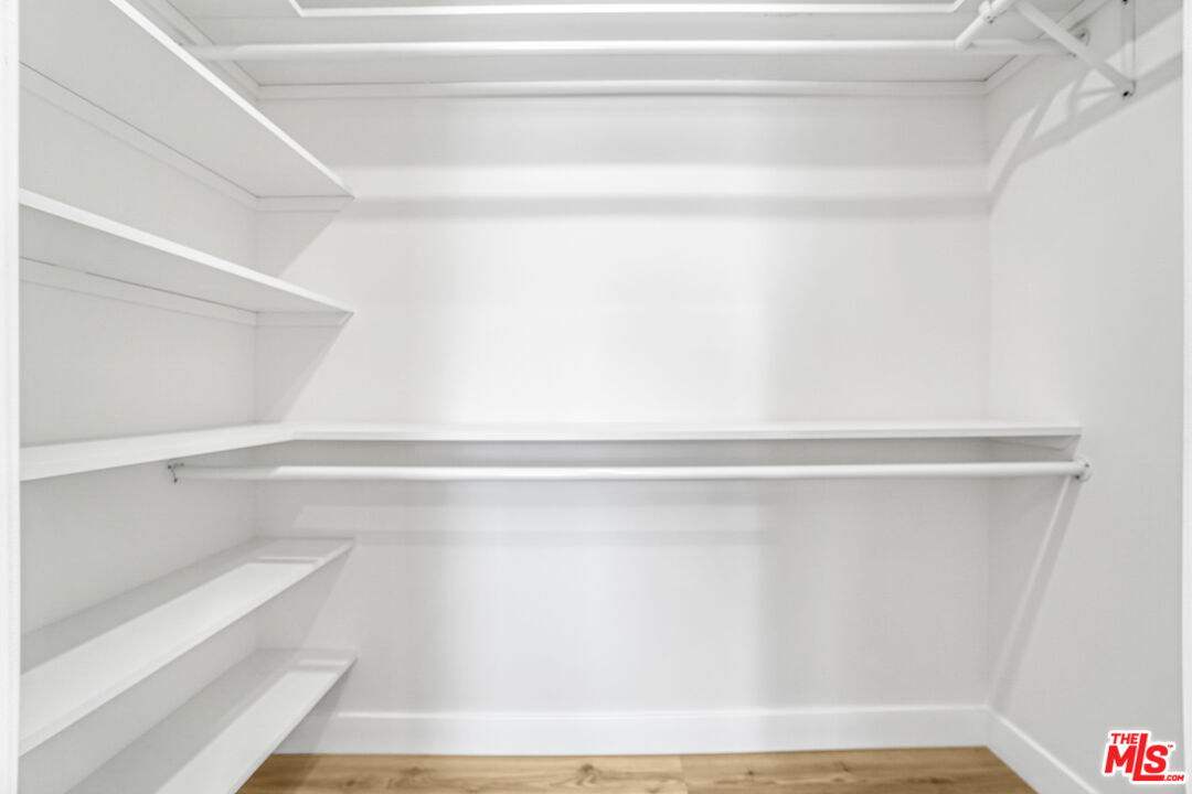 18411 Hatteras St Unit: 230