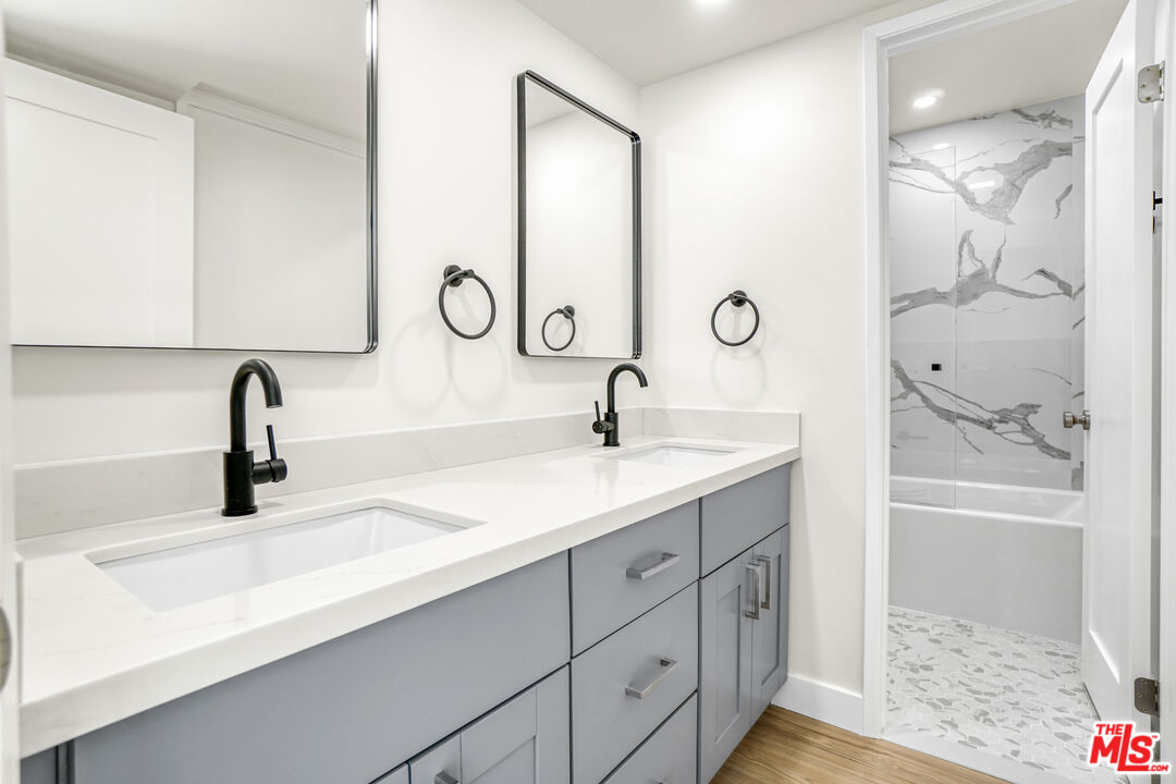 18411 Hatteras St Unit: 230