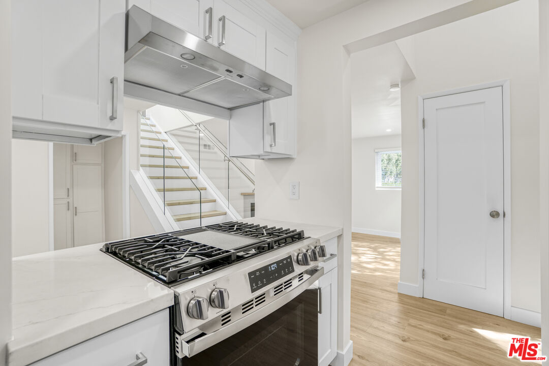 18411 Hatteras St Unit: 230