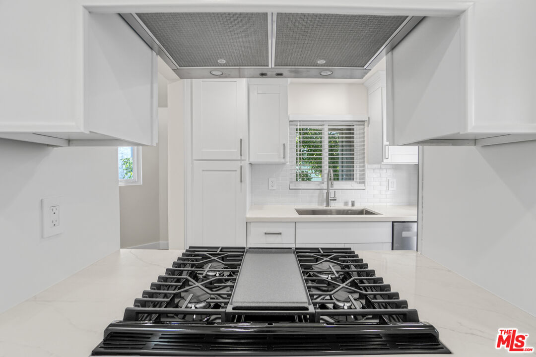 18411 Hatteras St Unit: 230