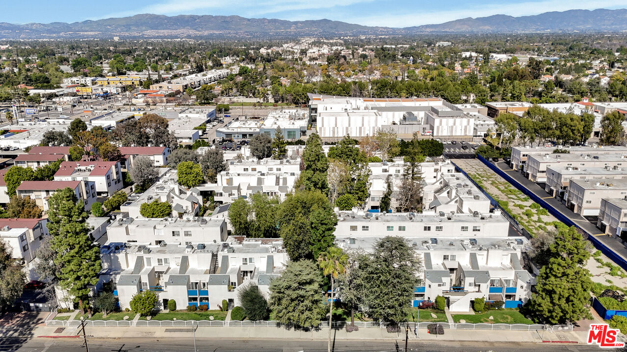 18411 Hatteras St Unit: 230