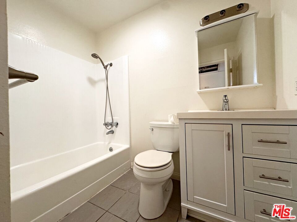 18350 Hatteras St Unit: 152