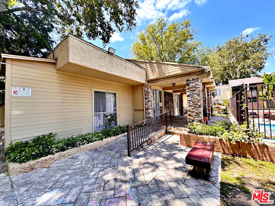 18350 Hatteras St Unit: 152