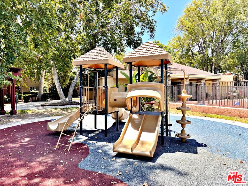 18350 Hatteras St Unit: 152