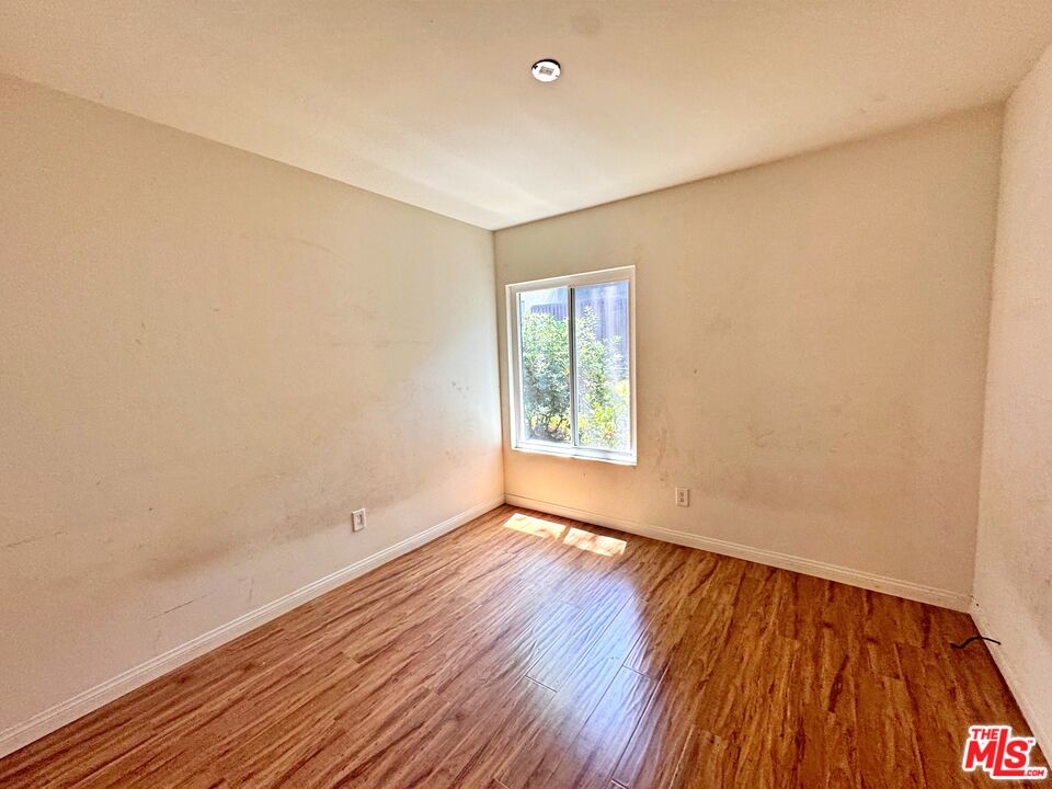18350 Hatteras St Unit: 152
