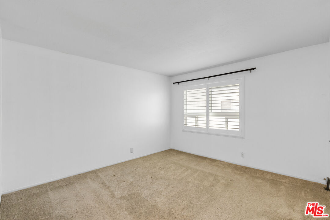 18411 Hatteras St Unit: 246