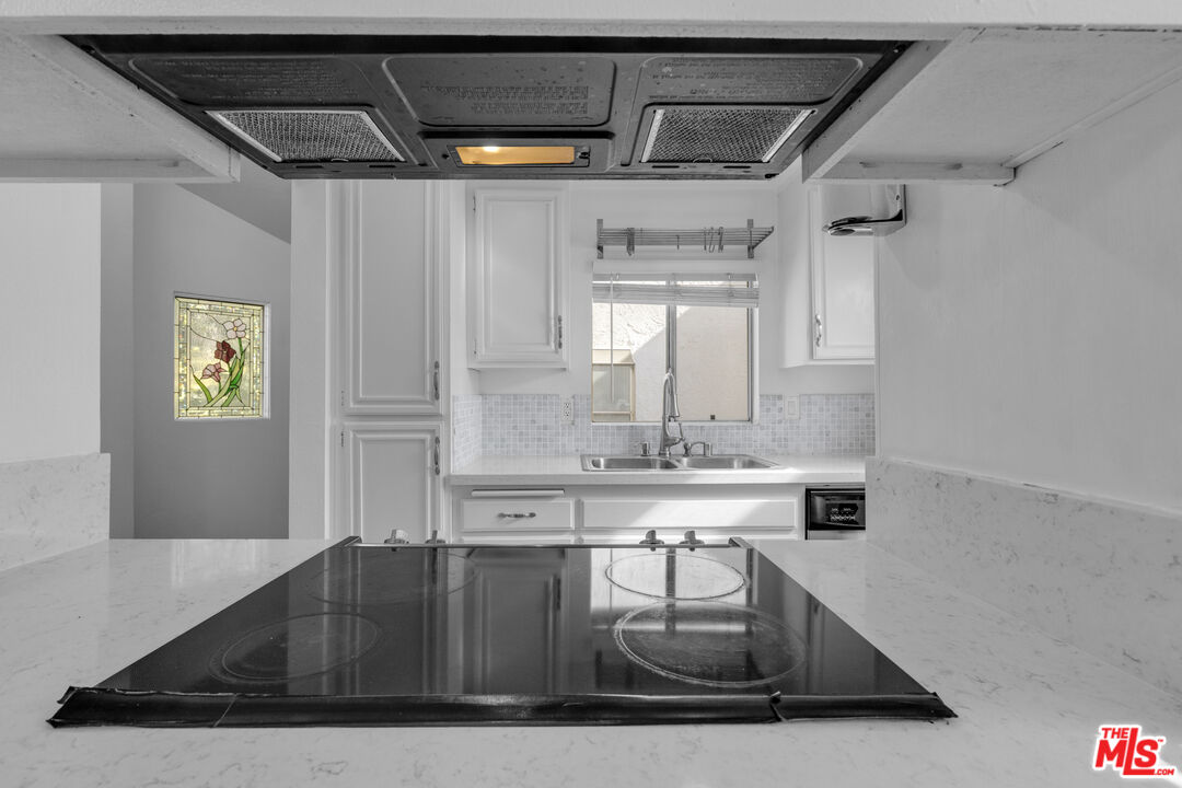 18411 Hatteras St Unit: 246