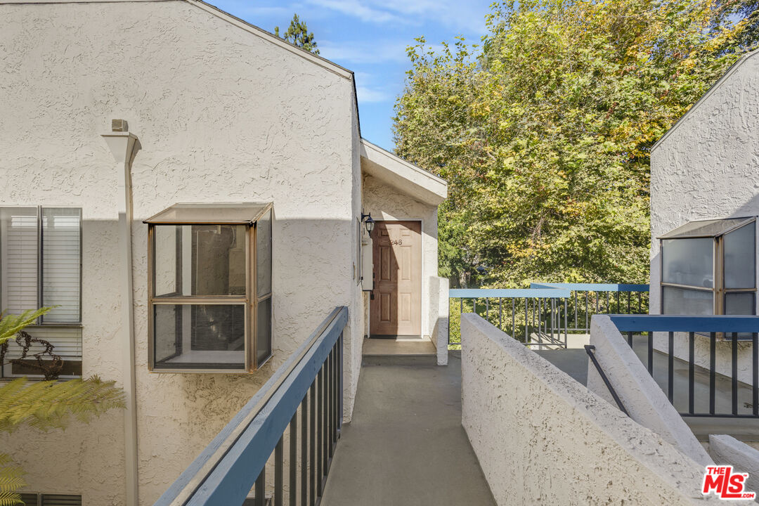 18411 Hatteras St Unit: 246