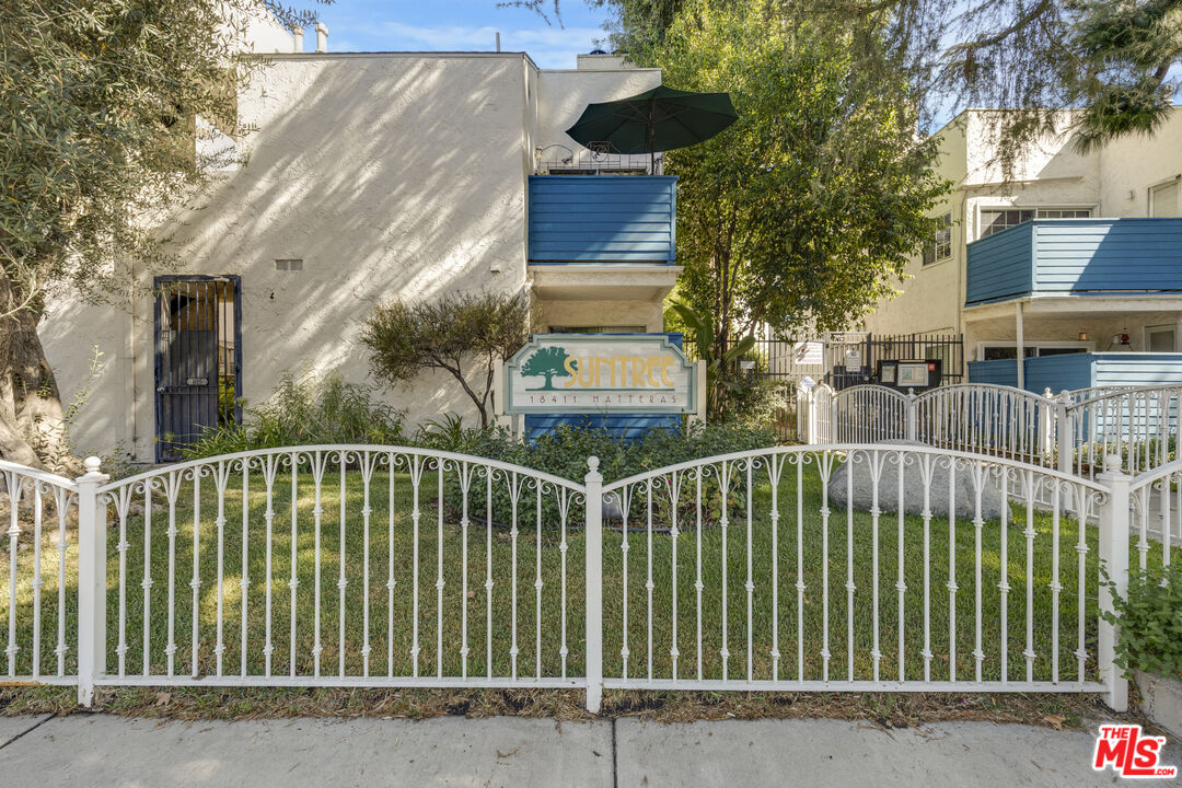 18411 Hatteras St Unit: 246