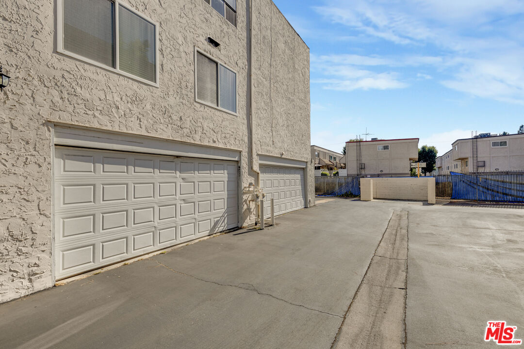 18411 Hatteras St Unit: 246