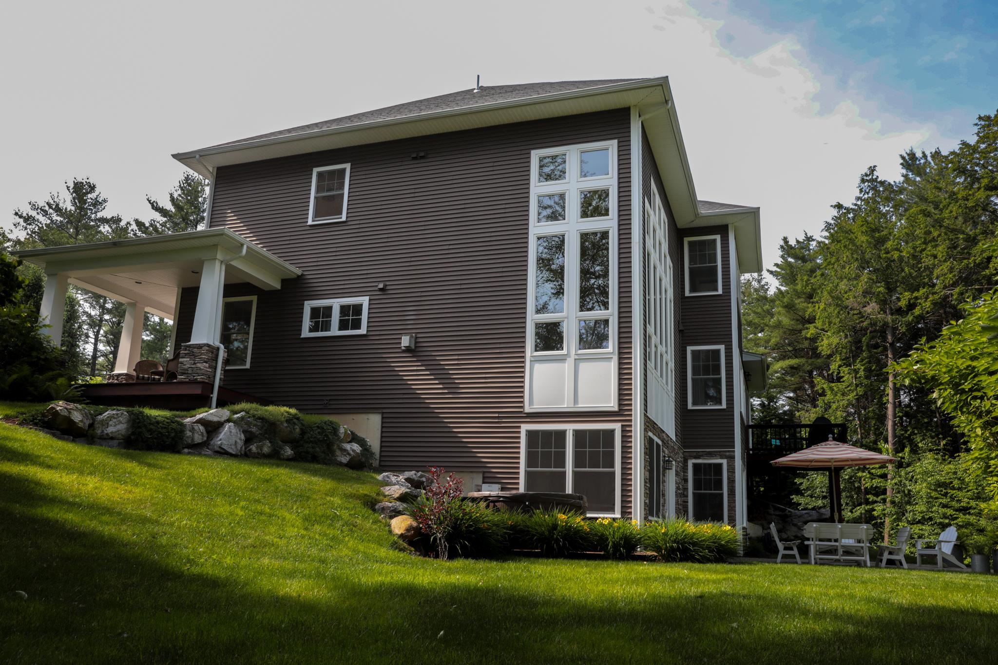 389 O'Brien Drive